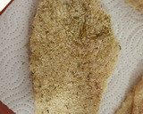 Foto del paso 3 de la receta: Filetes de pechuga de pollo con hierbas provenzales