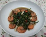 Foto langkah ke 6 dari resep Tumis Kangkung Udang.