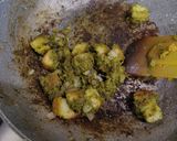 A picture of step 7 of Bread poha.