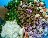 Foto del paso 3 de la receta: Ceviche de lentejas y trozos pequeños de surimi!