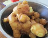 A picture of step 1 of Beat the Cold! Dried Ginger for Ginger Powder.