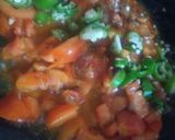 A picture of step 2 of Timatar ki chutney.