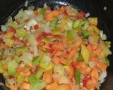 Foto del paso 1 de la receta: Tortilla de pollo y verduras