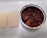 A picture of step 2 of Oshiruko (Sweet Red Bean Soup with Mochi, Using Canned Azuki Beans).