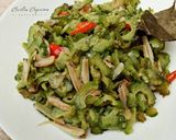 Foto langkah ke 7 dari resep Tumis Pare Ikan Teri.