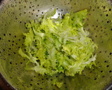 Foto del paso 2 de la receta: Ensalada de escarola y pollo asado