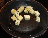 Foto del paso 4 de la receta: Ensalada templada de tofu y queso fresco