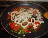 Foto del paso 7 de la receta: Arroz negro con marisco