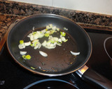 Foto del paso 2 de la receta: Salteado de calabacín y tofu