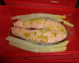 Foto del paso 3 de la receta: Salmón en papillote al aroma de lima