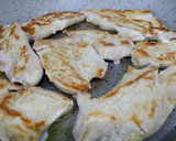 Foto del paso 3 de la receta: Pechuga de pollo con escalivada y pesto