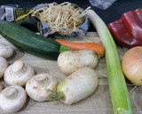 Foto del paso 1 de la receta: Verduras al wok con espaguetis integrales