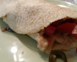 Foto del paso 7 de la receta: Burritos de pollo rápidos y sin complejos