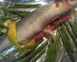 Foto del paso 3 de la receta: Lubina al horno fácil con cebolla y jamón