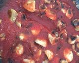 Foto del paso 3 de la receta: Champiñones en salsa de tomate