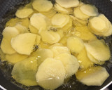 Foto del paso 2 de la receta: Tortilla de patata con cebolla