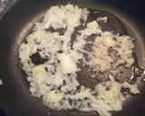 Foto del paso 1 de la receta: Macarrones con espárragos y chorizo 