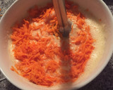 Foto del paso 4 de la receta: Bizcocho de zanahoria y vainilla