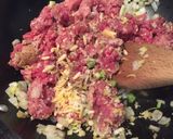 Foto del paso 2 de la receta: Pastel de carne con hojaldre rápido y fácil 
