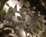 Foto del paso 2 de la receta: Lentejas con verduras y chorizo a fuego lento