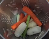 Foto del paso 1 de la receta: Caldo de pollo y verdura