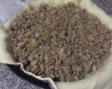 Foto del paso 4 de la receta: Pastel de carne con hojaldre rápido y fácil 