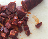 Foto del paso 1 de la receta: Tortilla de chorizo con queso