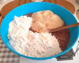 Tejszínes karalábéleves májgaluskával recept fázis 3 fotója