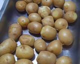Foto del paso 2 de la receta: Papines andinos con aceite de Dende y cherry explotados