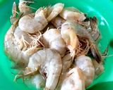 Foto langkah ke 1 dari resep Udang Saus Mentega 💛.