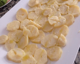 Foto del paso 5 de la receta: Ensalada de patatas, aguacate y langostinos 🥑🦐