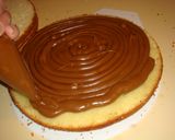 Foto del paso 5 de la receta: Como rellenar y decorar tortas