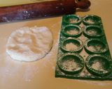 Foto del paso 3 de la receta: Sorrentinos de ricota, mozzarella y jamón