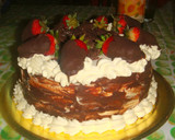 Foto del paso 15 de la receta: Torta de chocolate con frutillas y crema chantillí