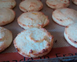 Foto del paso 6 de la receta: Alfajores de coco y dulce de leche
