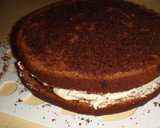 Foto del paso 7 de la receta: Torta de chocolate con frutillas y crema chantillí
