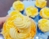 Hình bước làm 7 của món Bánh cupcake sốt kem phô mai trứng muối chà bông