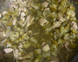 Foto del paso 3 de la receta: Fideos coditos con brócoli y pollo