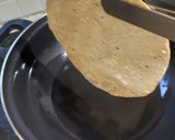 A picture of step 3 of Masala Papad.