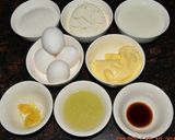 عکس مرحله 1 از دستور کیک لیمویی جادویی