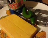 Foto del paso 1 de la receta: Dip de queso cheddar, queso crema y cerveza