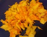 Foto del paso 2 de la receta Quesadillas de flor de calabaza