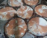 Foto langkah ke 2 dari resep Bikang mawar cokelat.