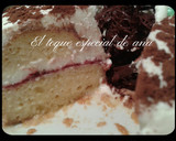 Foto del paso 2 de la receta: Tarta de tres leches rellena de mermelada de frambuesa y nata