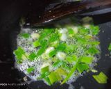 Foto del paso 5 de la receta: Repollo salteado con huevo y salchichas... LuisFy