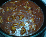Foto del paso 5 de la receta: Calamares en salsa con su tinta al Fino de Moriles