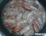 Foto del paso 3 de la receta: Longaniza con vino a la canela