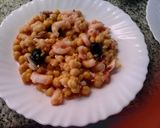 Foto del paso 3 de la receta: Ensalada de garbanzos con gambitas