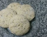 Foto del paso 5 de la receta: Pancitos de manteca con semillas de sésamo negro y girasol