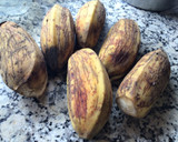 Foto del paso 1 de la receta: Plátanos topochos horneados